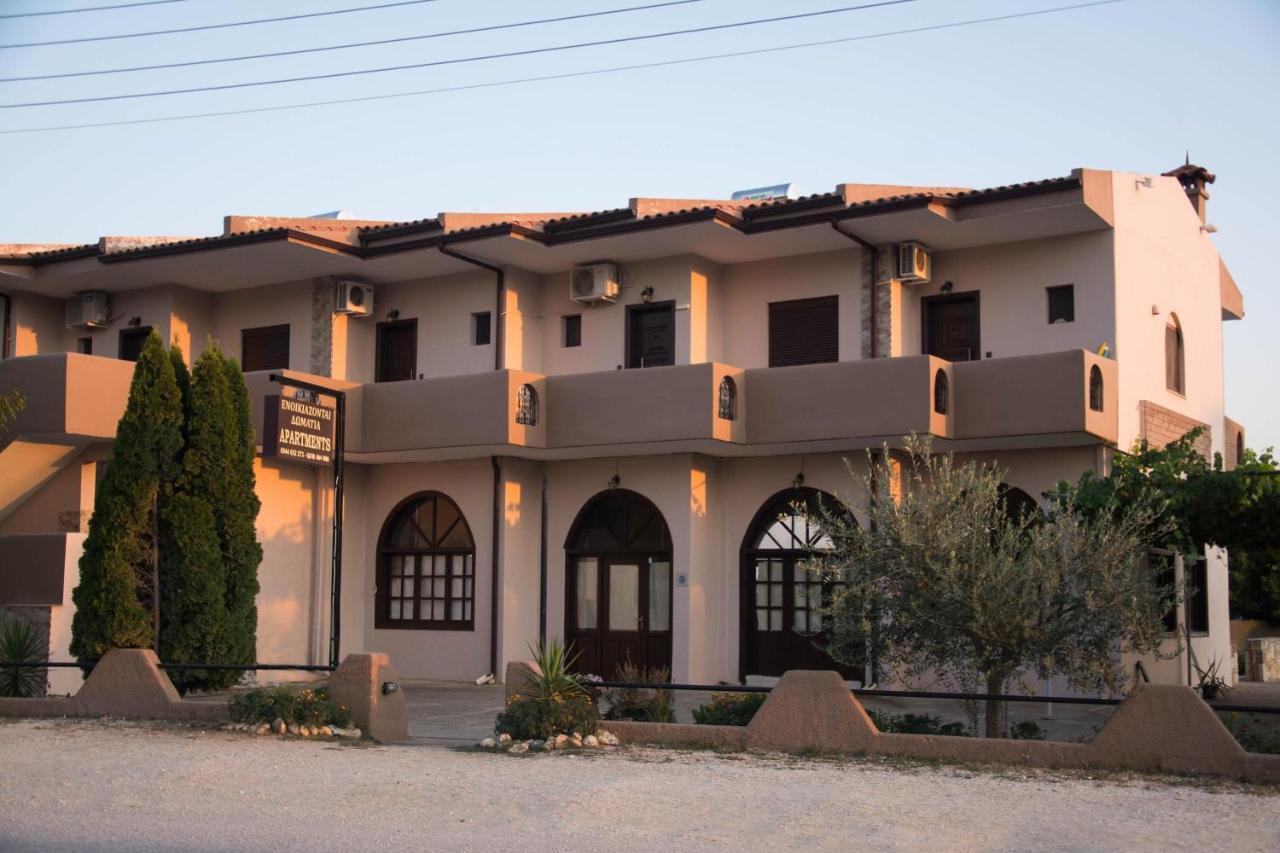 Palm Tree Apartments Psakoudia Exterior photo